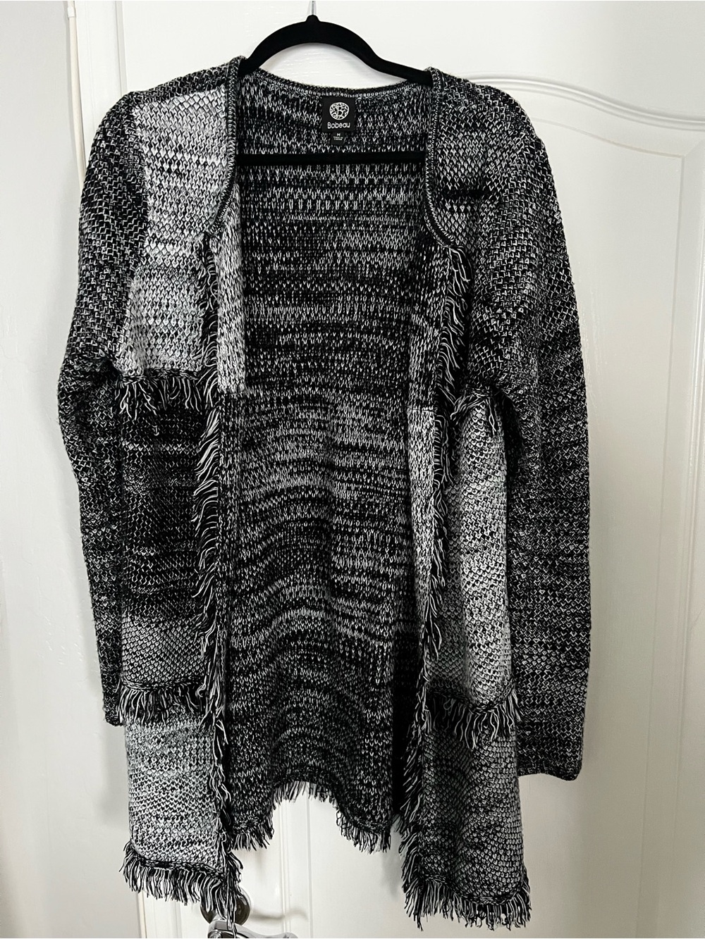 bobeau Black & White Open-Front Fringe Knit Cardigan